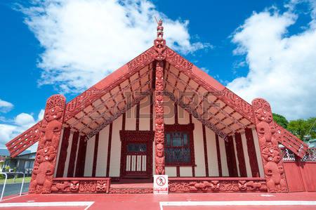 39913465 cette image montre un marae maori maison de r union et de rencontre