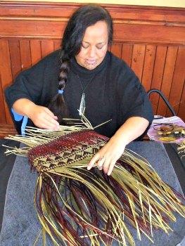 Flax weaving 3 taini 1